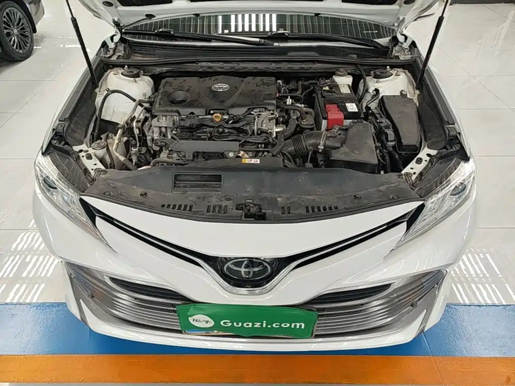 Toyota Camry — миниатюра 20