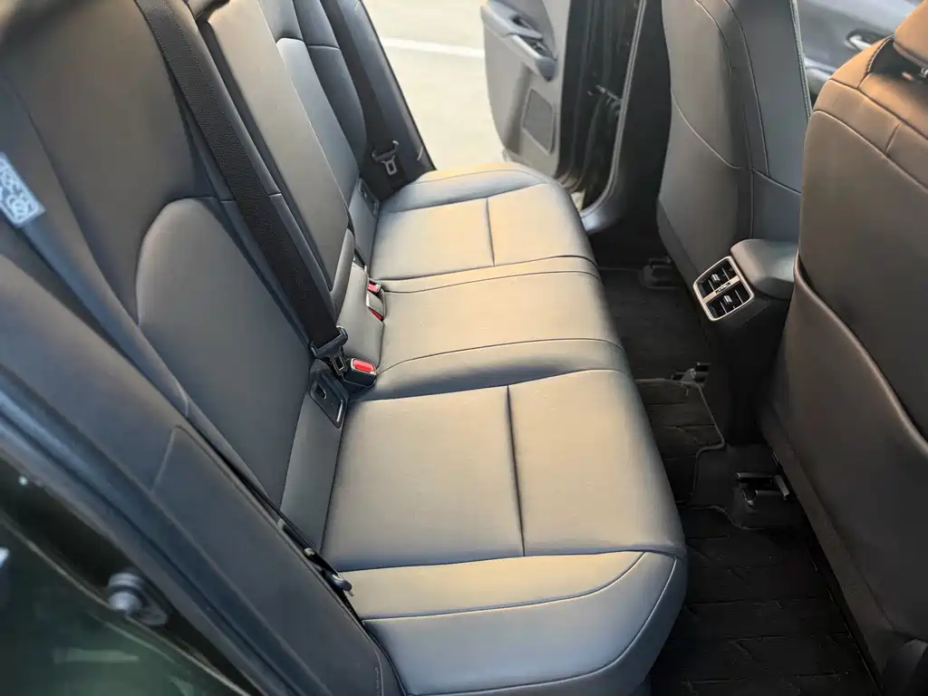 Lexus UX — миниатюра 11
