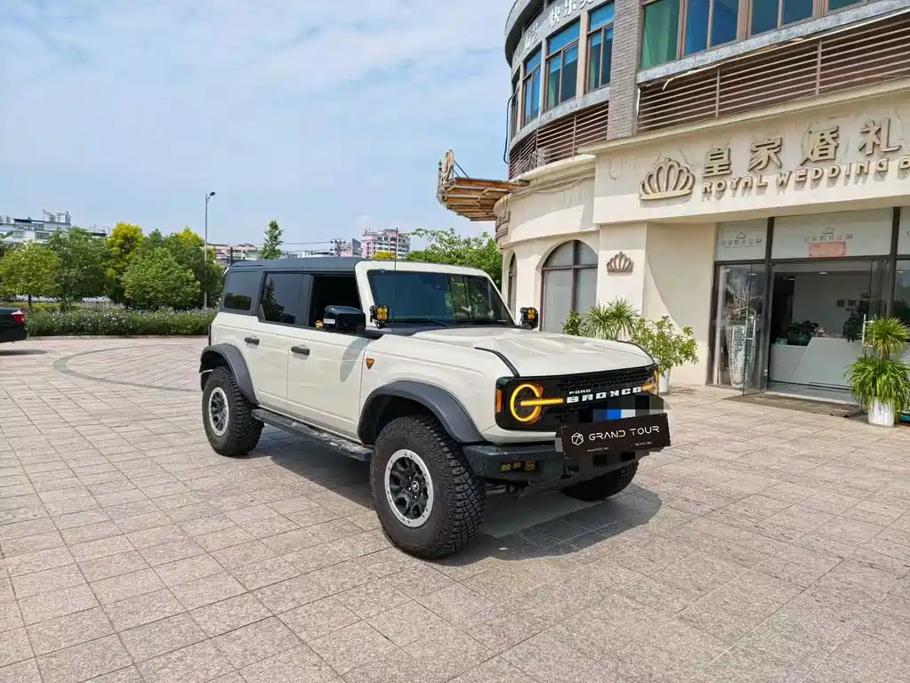 Ford Bronco — миниатюра 2