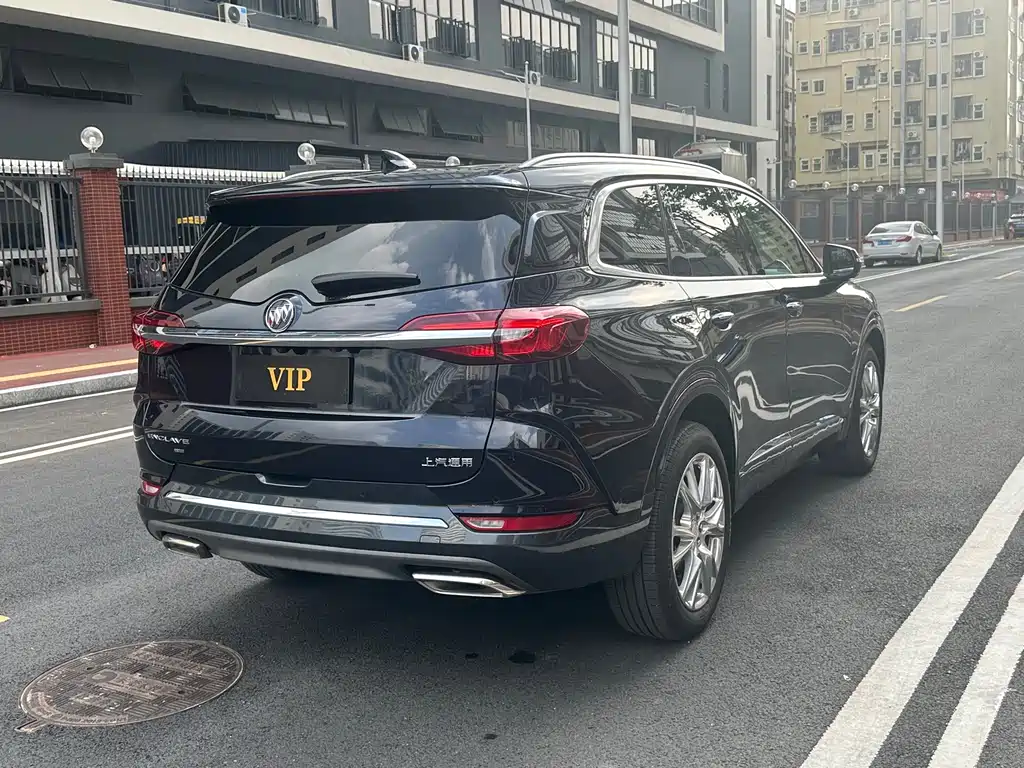 Buick Enclave — миниатюра 6