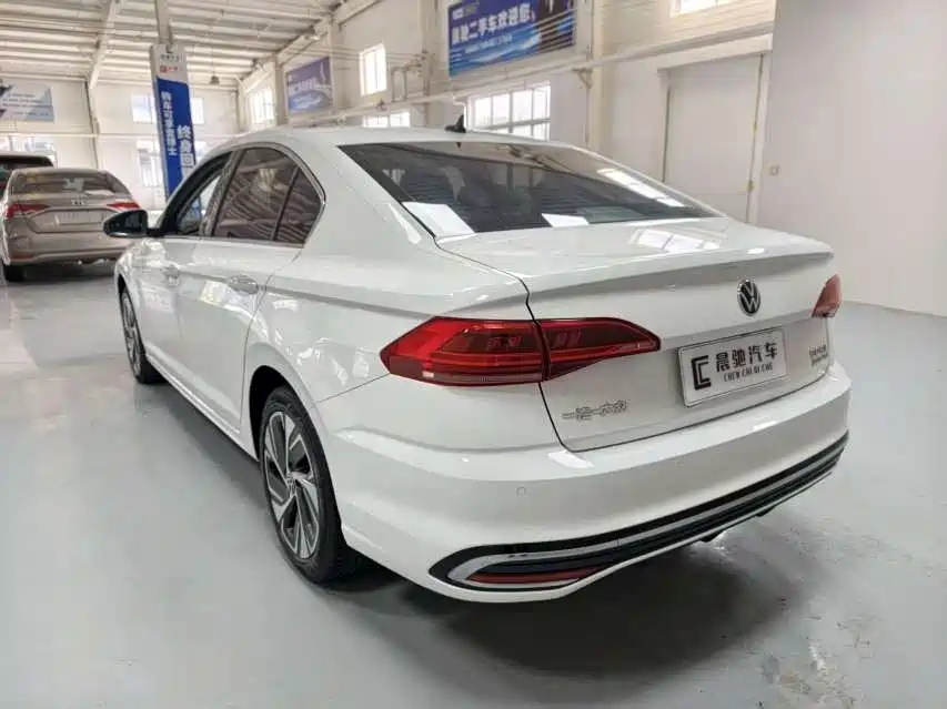 Volkswagen Bora 2023 200TSI DSG PRO