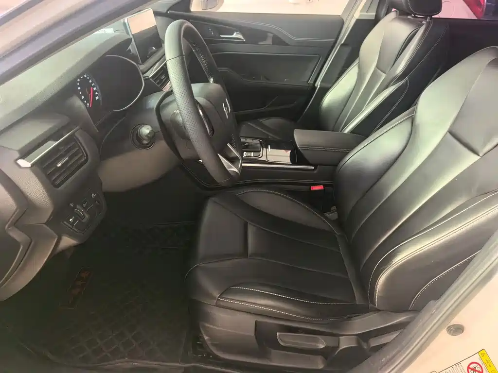 Hongqi Hongqi H5 — миниатюра 3