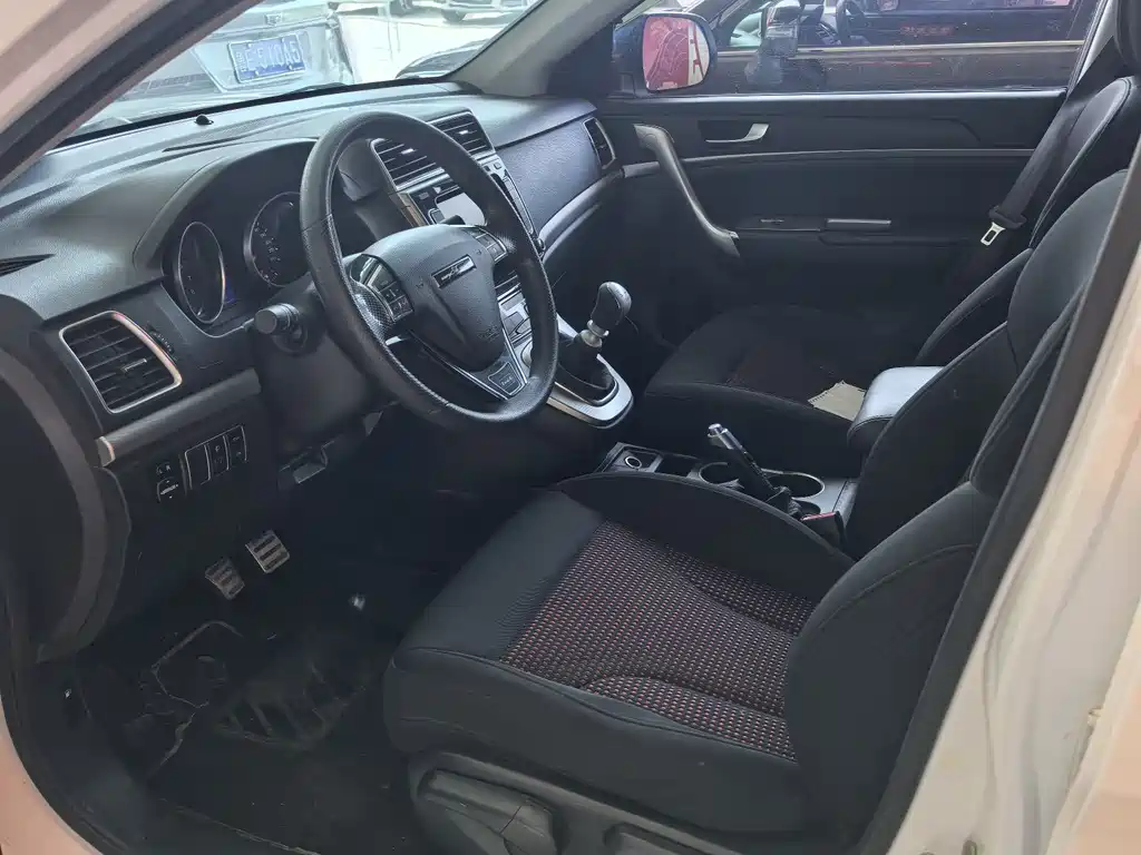 Haval M6 1.5T Manual 2WD Urban Type, фото 7