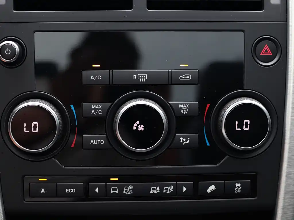 Land Rover Discovery Sport — миниатюра 15