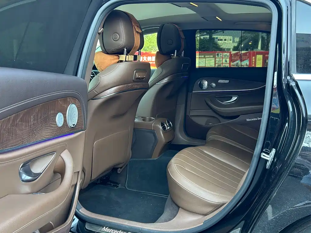 Mercedes-Benz E-Class — миниатюра 15
