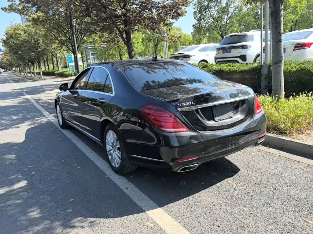 Mercedes-Benz S-Class — миниатюра 5