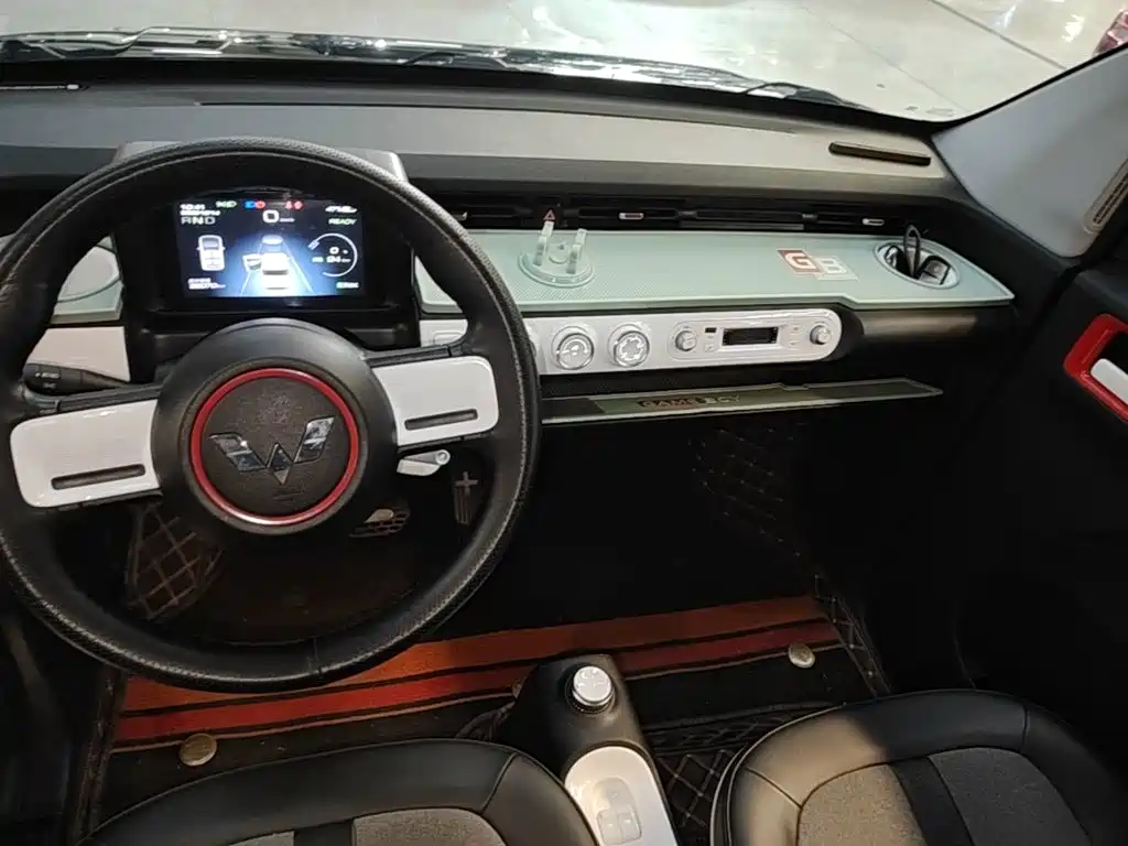 Wuling MINIEV — миниатюра 13