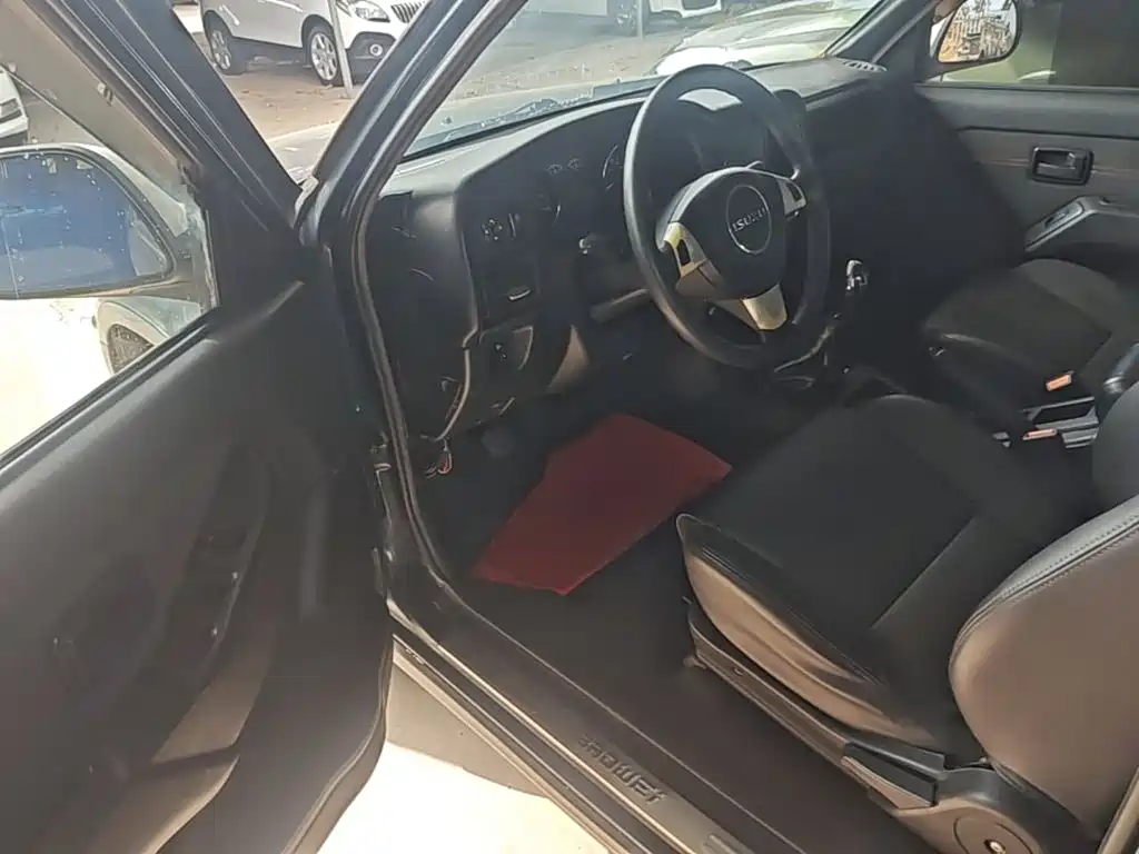 Isuzu Pickup — миниатюра 16