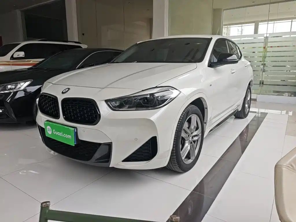BMW X2