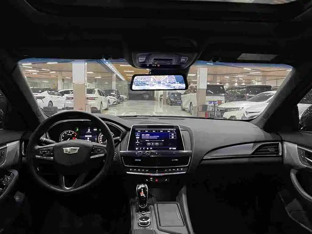 Cadillac CT5 — миниатюра 10
