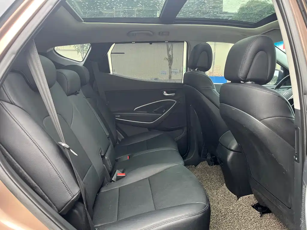 Hyundai Santa Fe — миниатюра 16