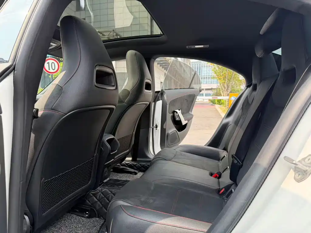 Mercedes-Benz CLA (Import) — миниатюра 7