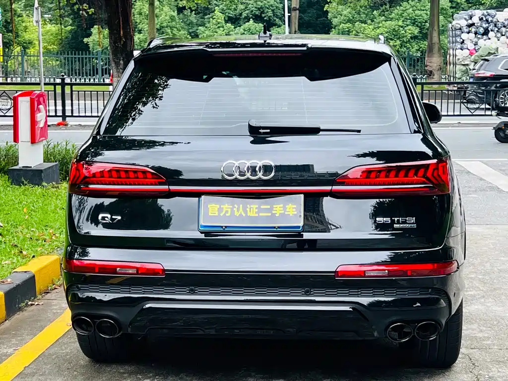 Audi Q7 — миниатюра 5