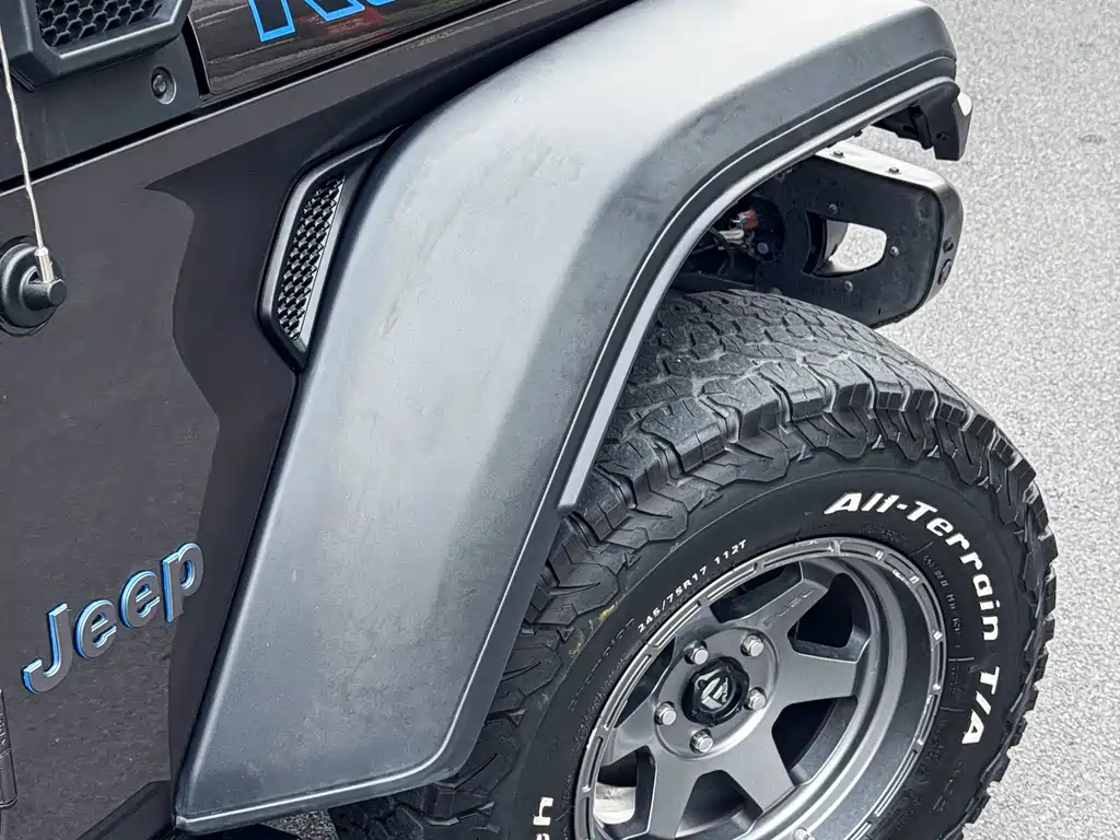 Jeep Wrangler PHEV — миниатюра 8