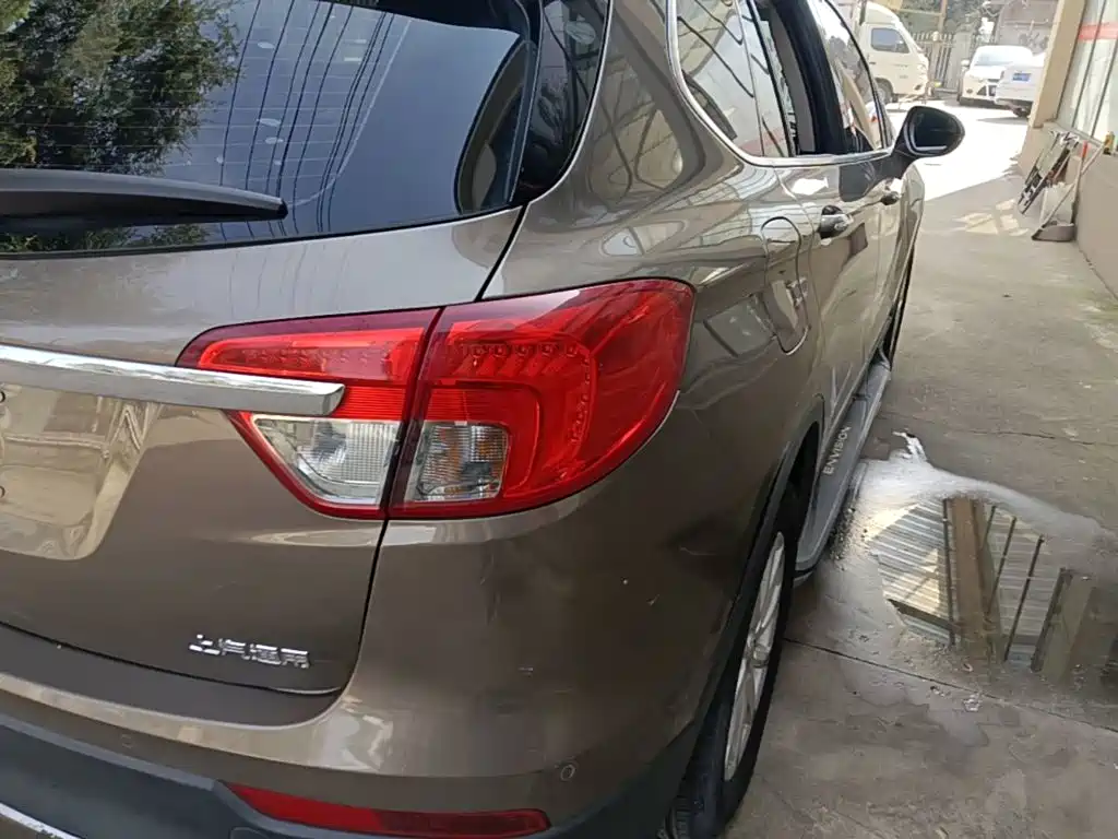 Buick Envision Plus — миниатюра 8