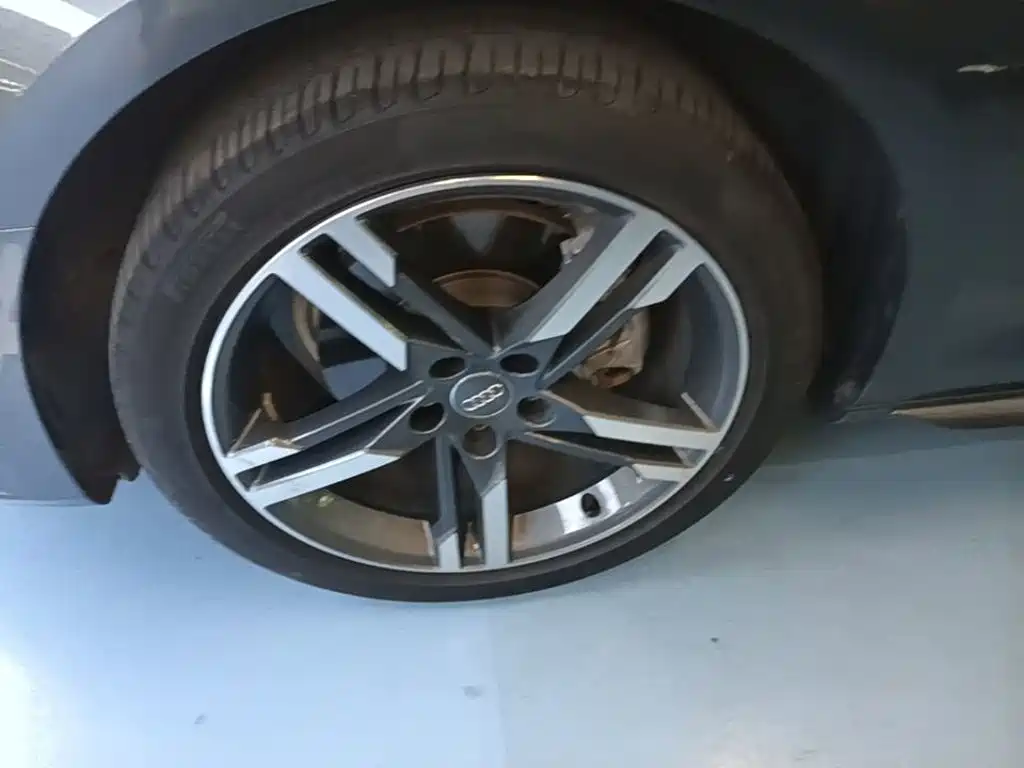 Audi A4L — миниатюра 23