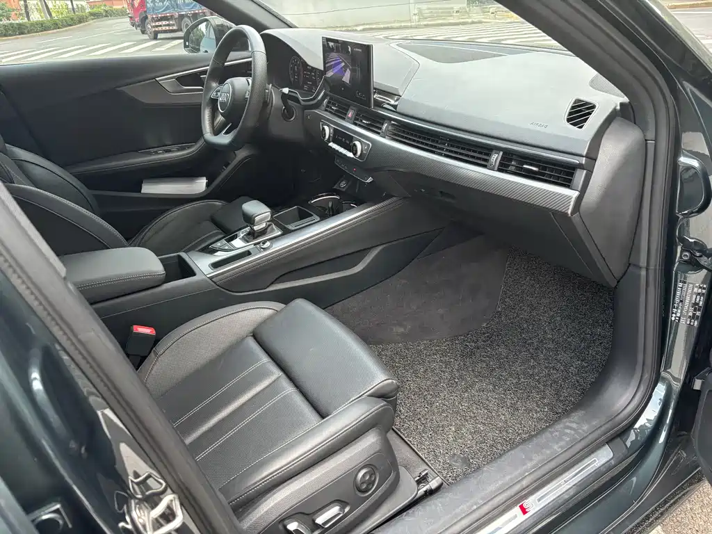 Audi A4L — миниатюра 17