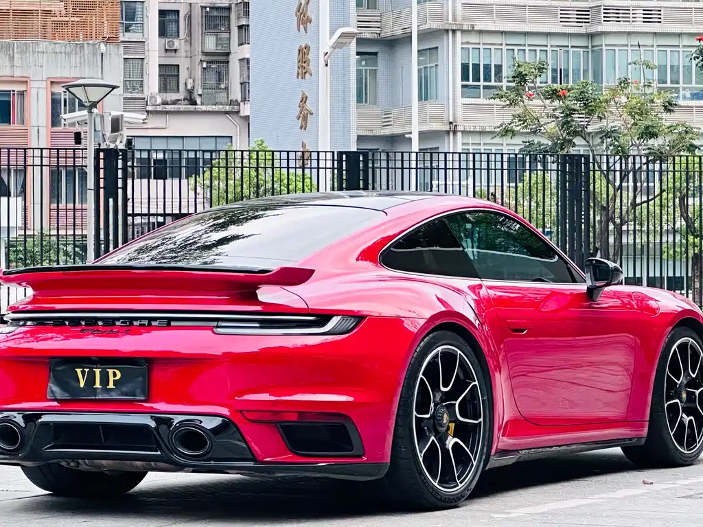 Porsche 911 2022 Turbo S 3.7T