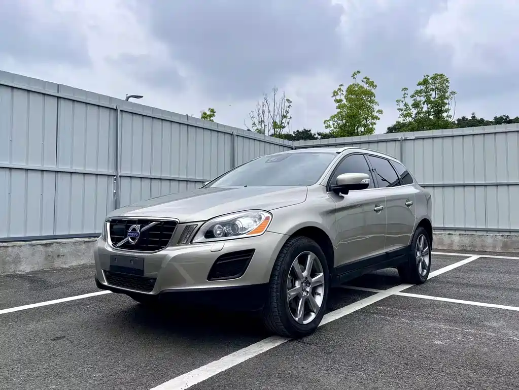 Volvo XC60 (Import)