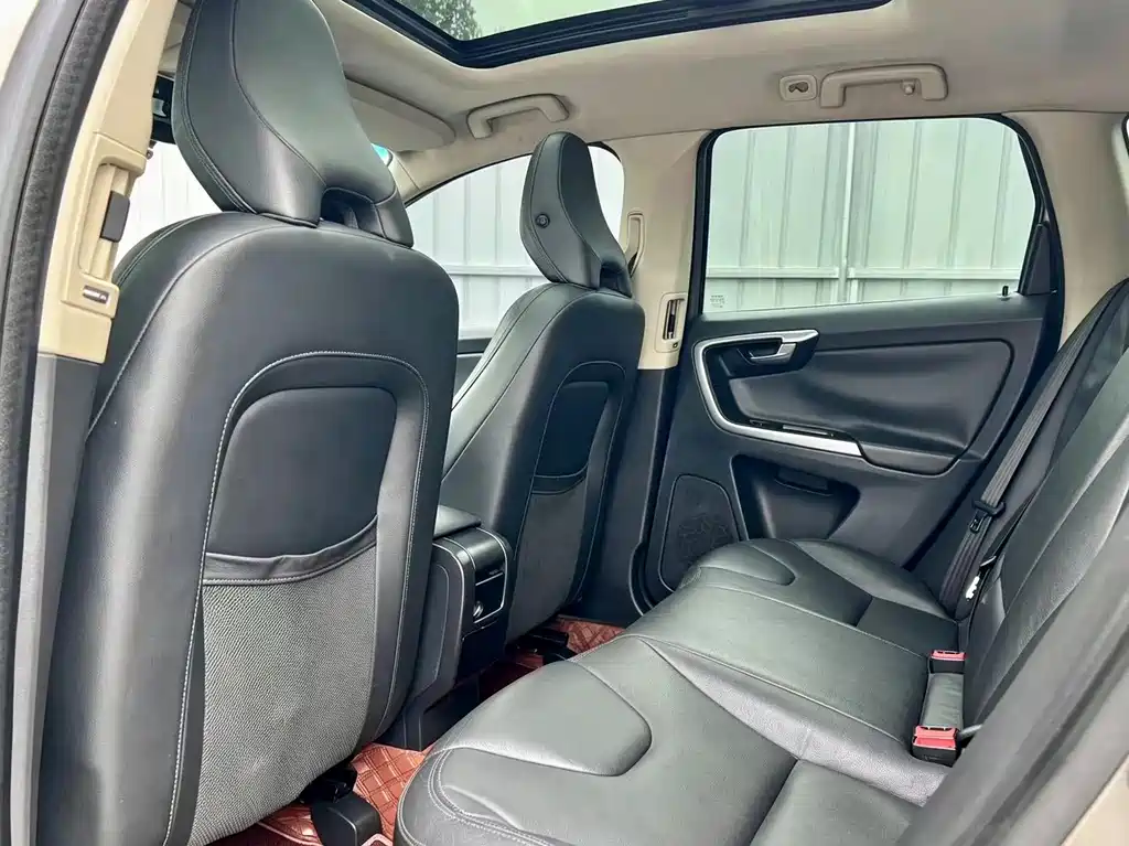 Volvo XC60 (Import) — миниатюра 10