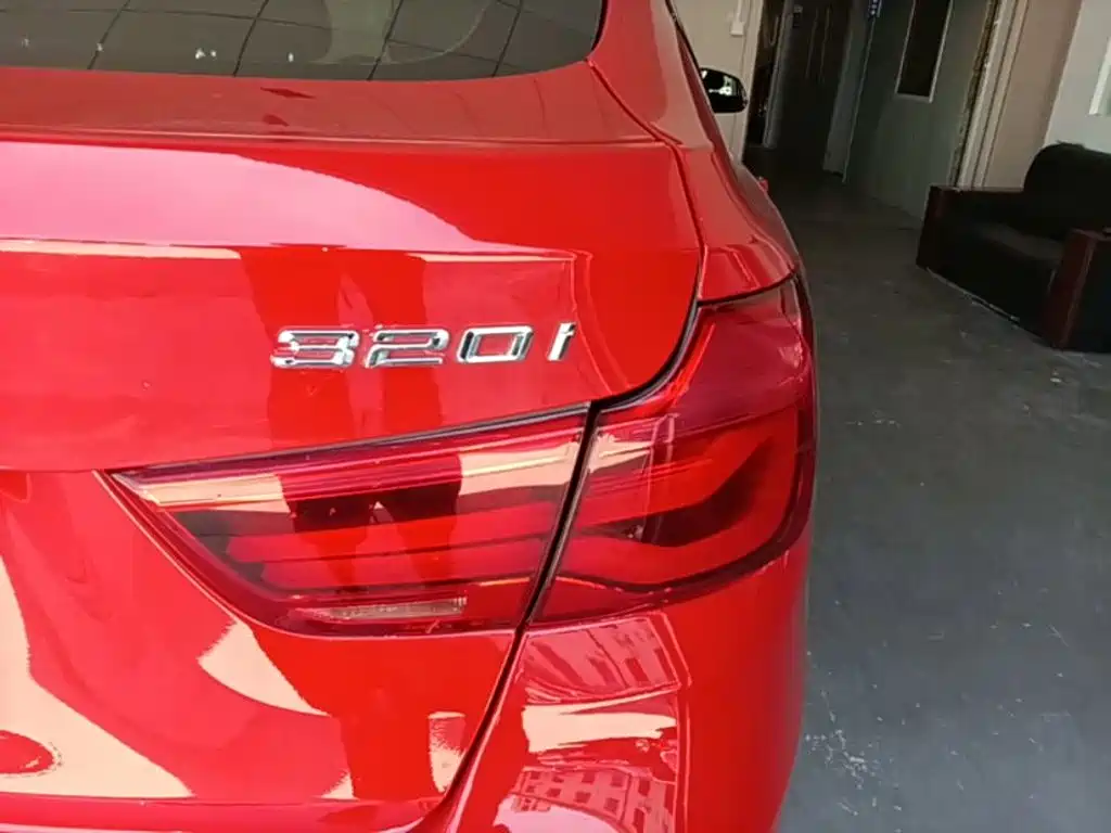 BMW 3 Series GT 3 GT 2018 320i M Sport