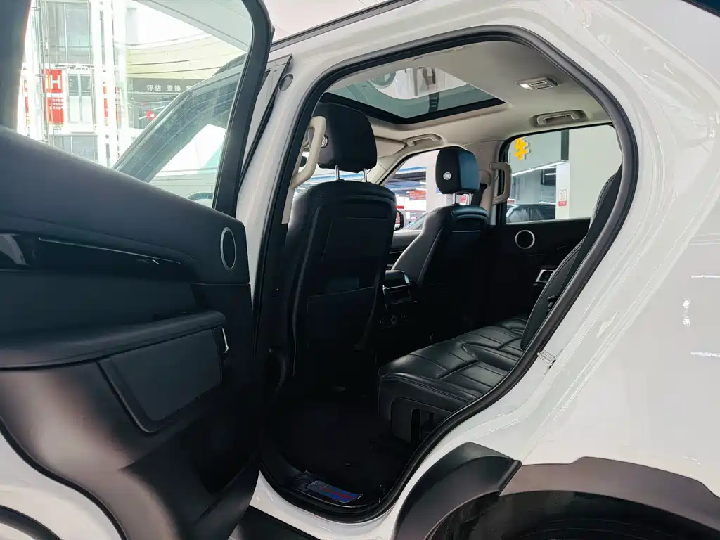 Land Rover Discovery — миниатюра 7