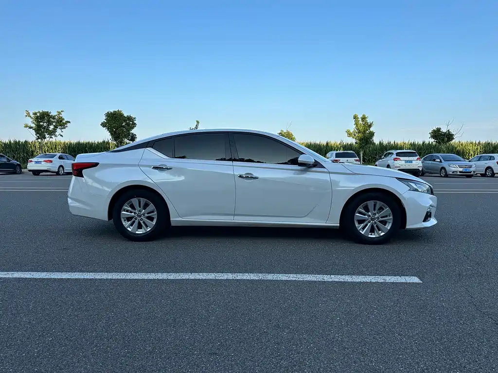 Nissan Teana — миниатюра 4