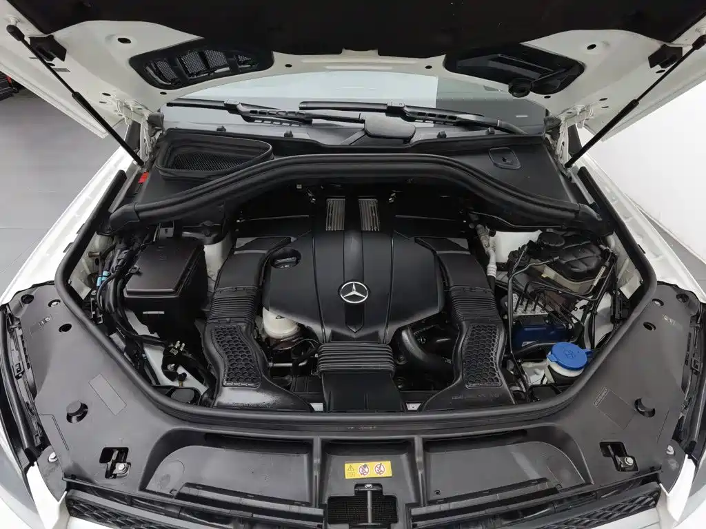 Mercedes-Benz GLE (Import) — миниатюра 6