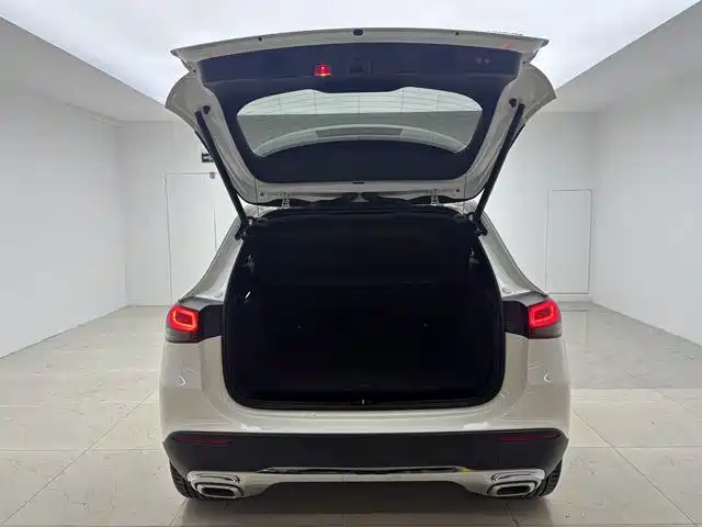 Mercedes-Benz GLA — миниатюра 15
