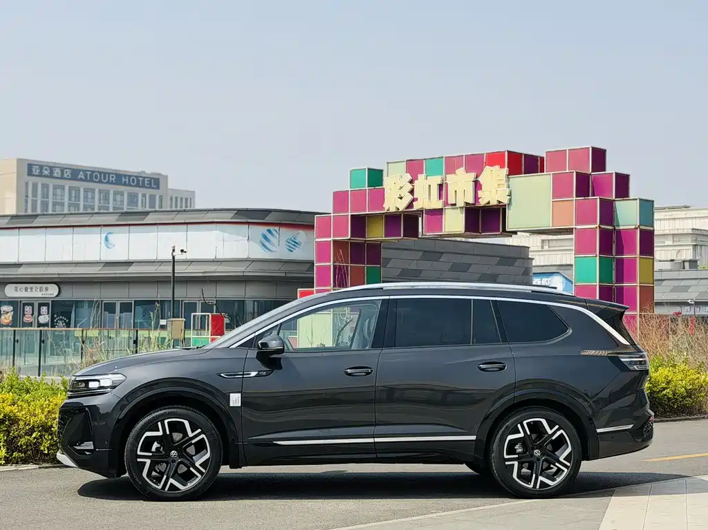 Volkswagen Viloran 2026 450TSI Flagship 6 мест