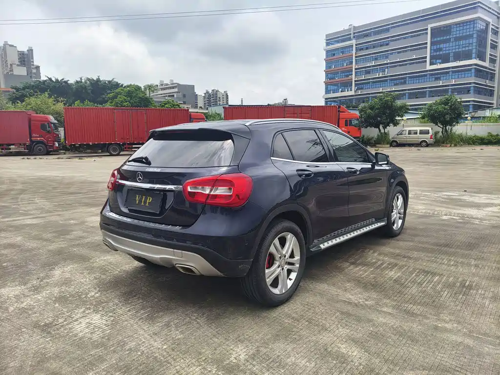 Mercedes-Benz GLA — миниатюра 6