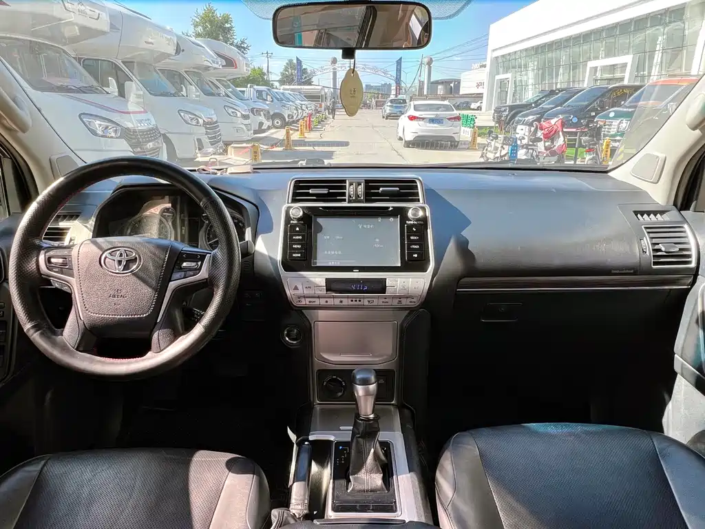 Toyota Land Cruiser Prado 2018 3.5L AT TX-L