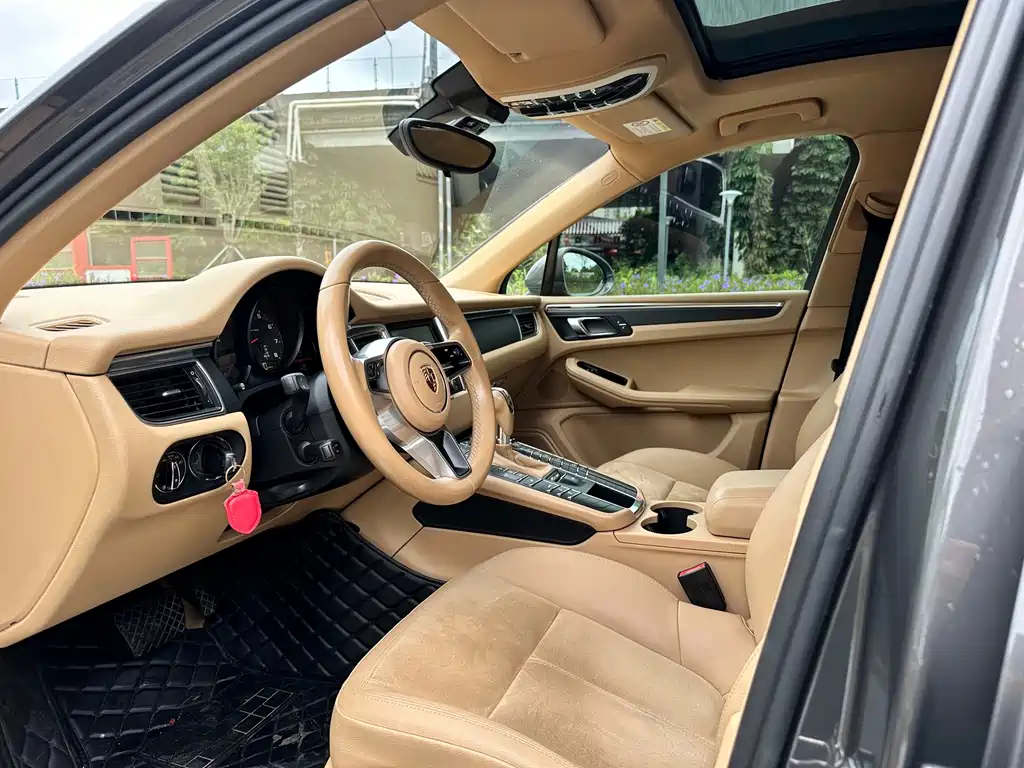 Porsche Macan — миниатюра 8