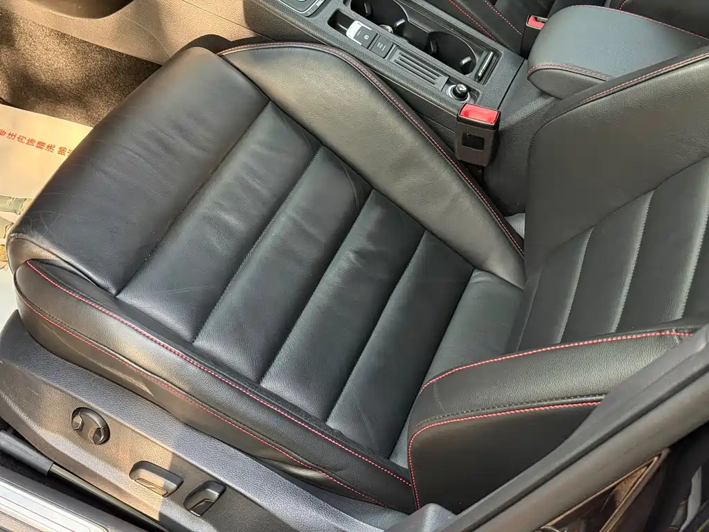 Volkswagen Golf GTI — миниатюра 20