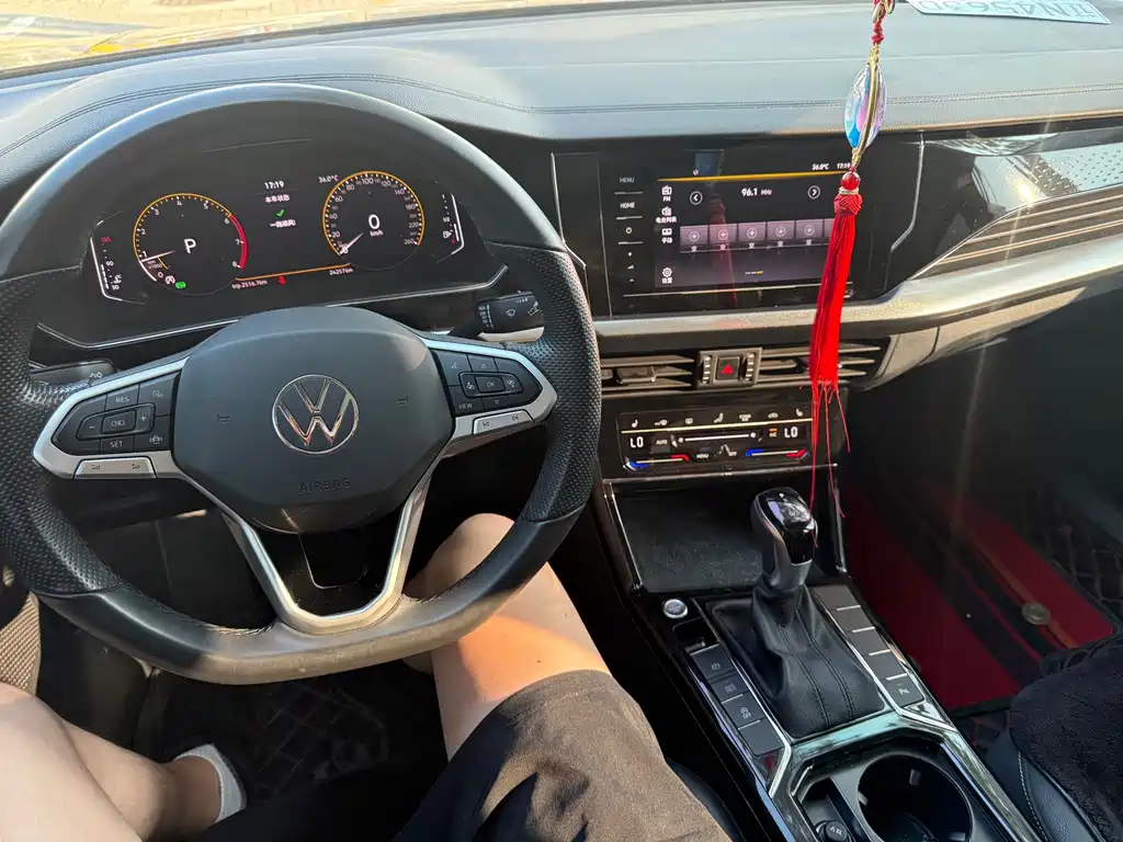 Volkswagen Passat — миниатюра 11
