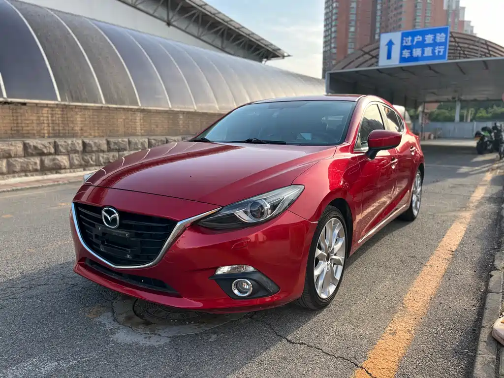 Mazda 3 Axela 2016