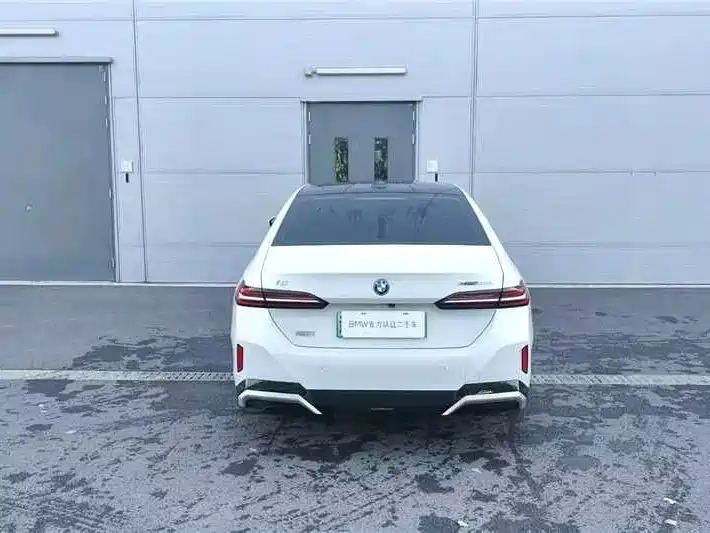 BMW i5 — миниатюра 3