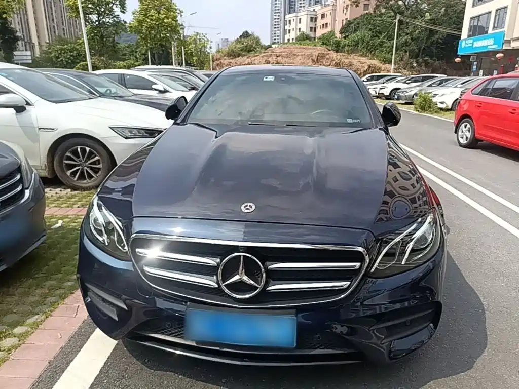 Mercedes-Benz E-Class (Import) — миниатюра 3