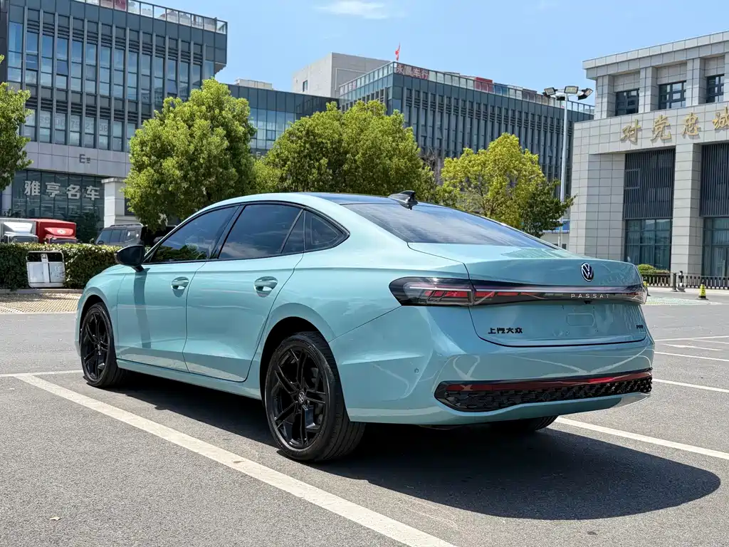 Volkswagen Passat — миниатюра 6