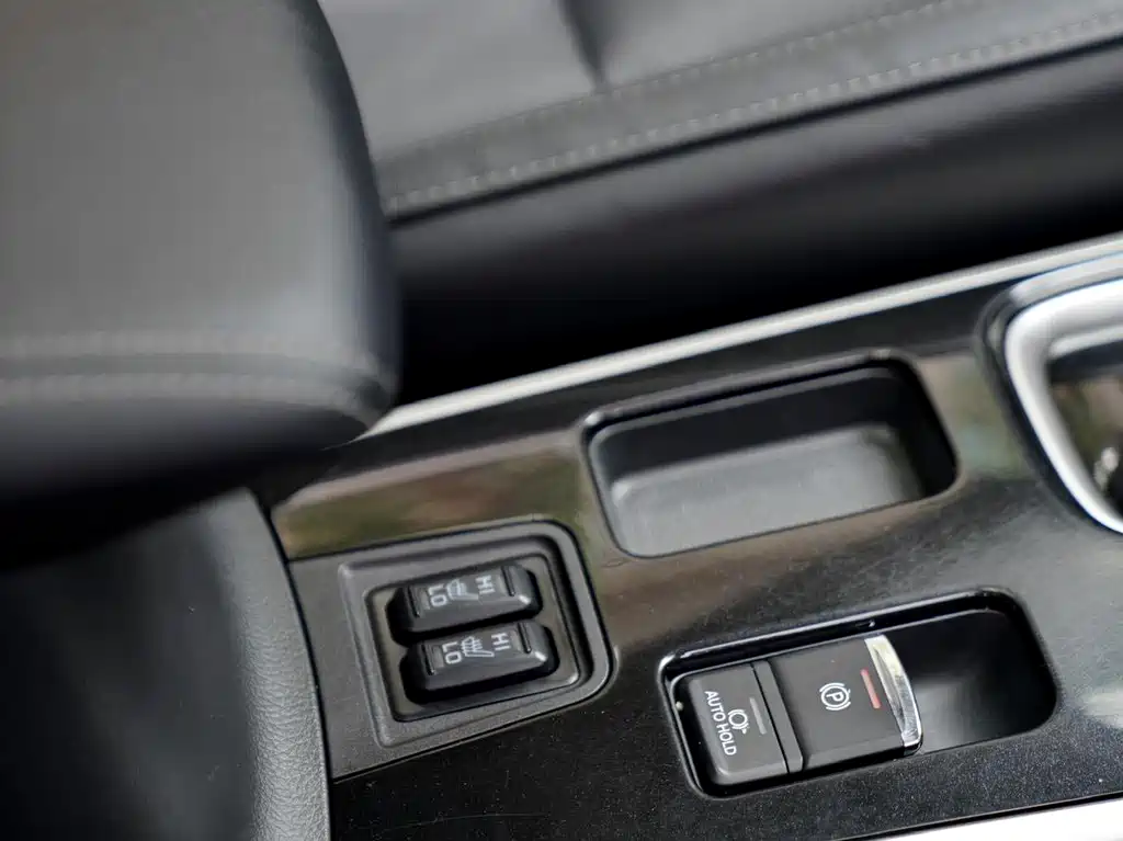 Mitsubishi Outlander — миниатюра 16