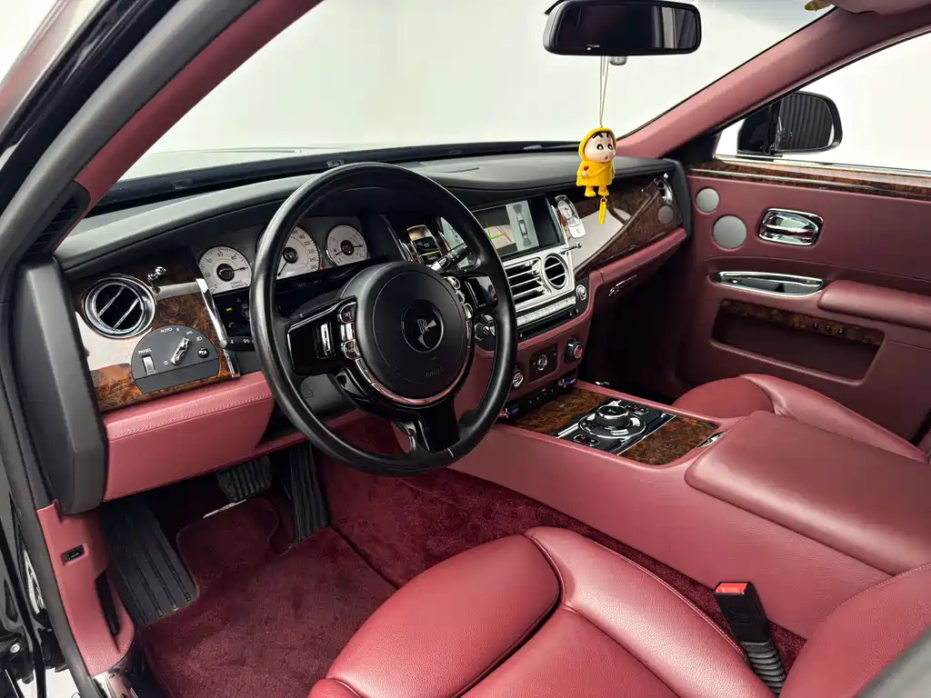 Rolls-Royce Ghost — миниатюра 12