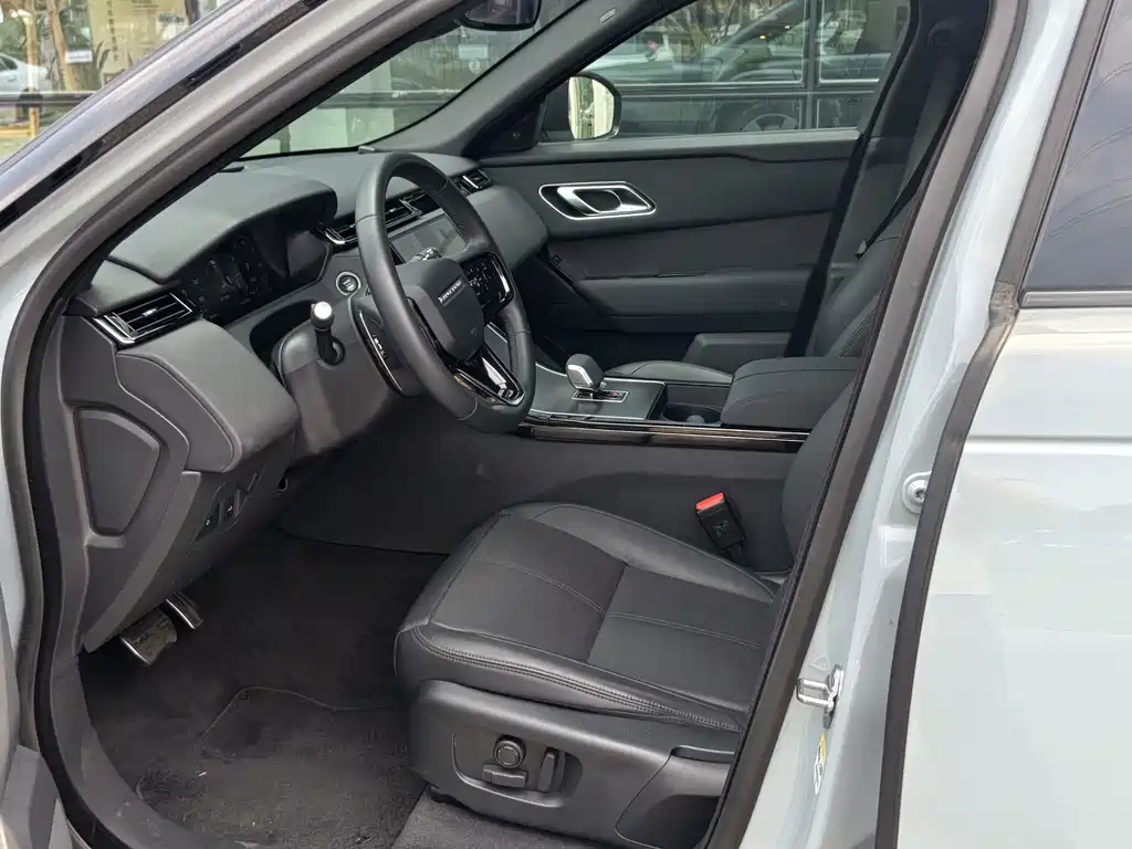 Land Rover Velar — миниатюра 11