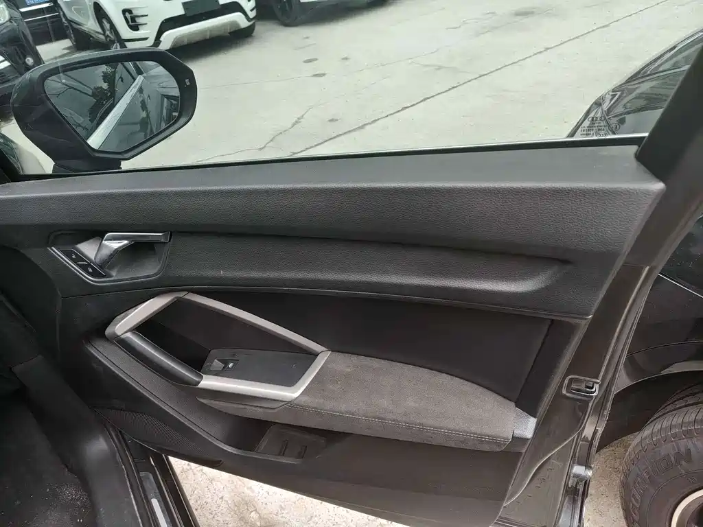 Audi Q3 — миниатюра 20