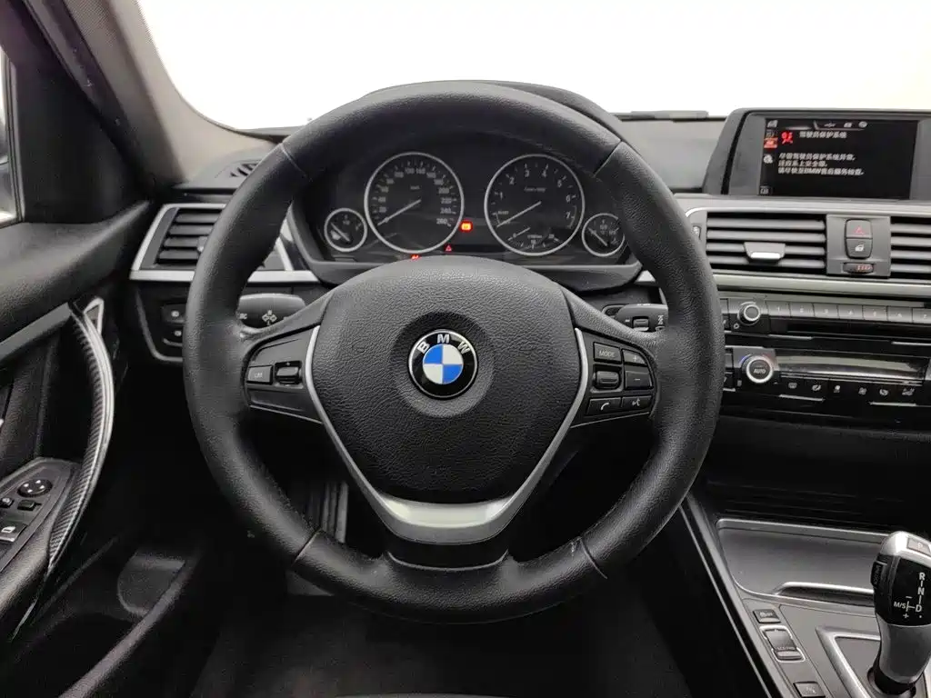 BMW 3 Series — миниатюра 11