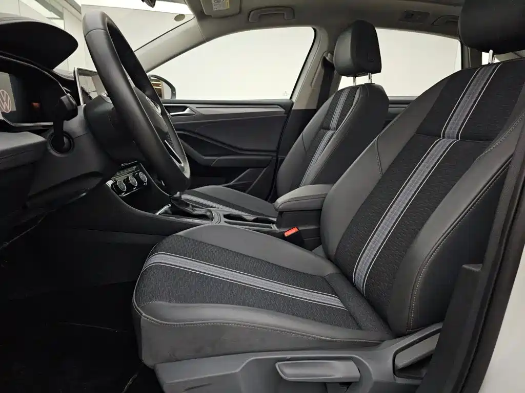 Volkswagen Sagitar — миниатюра 7