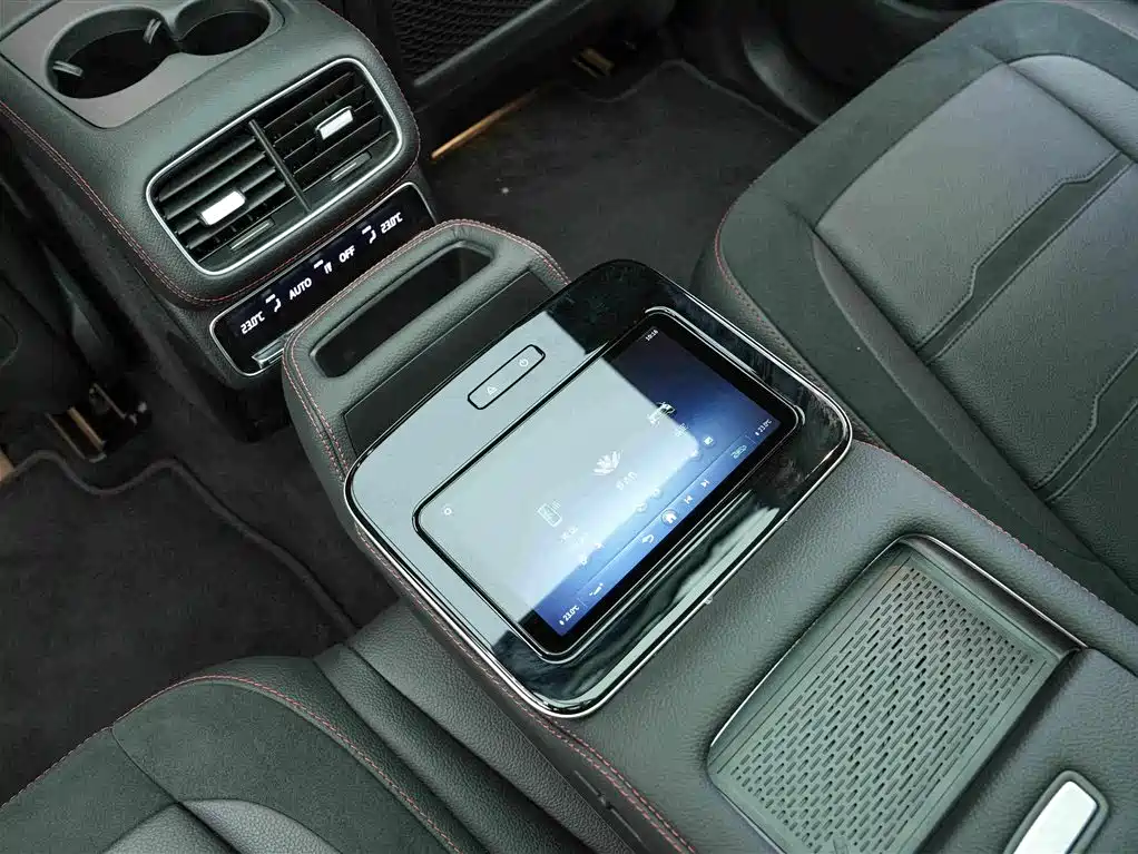 Mercedes-Benz GLE AMG — миниатюра 18