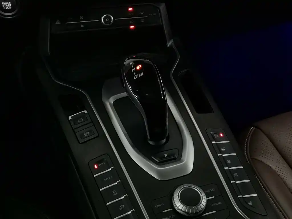 Wey Wey VV6 — миниатюра 13
