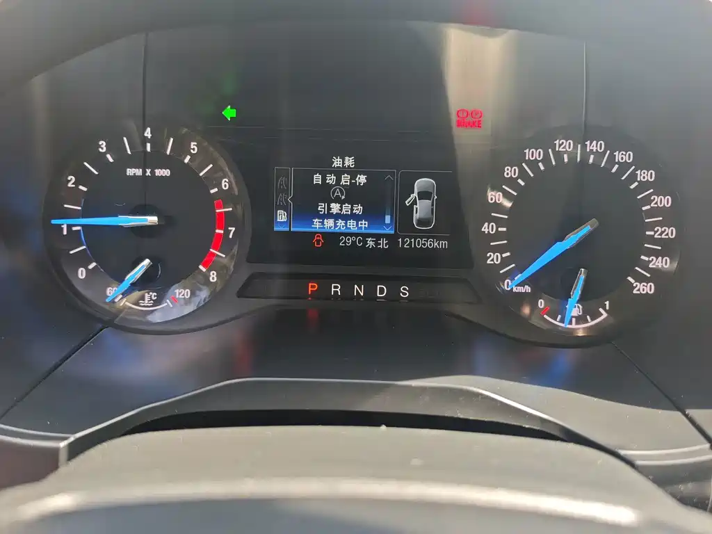 Ford Edge — миниатюра 3