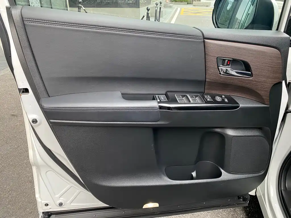 Honda Odyssey — миниатюра 8