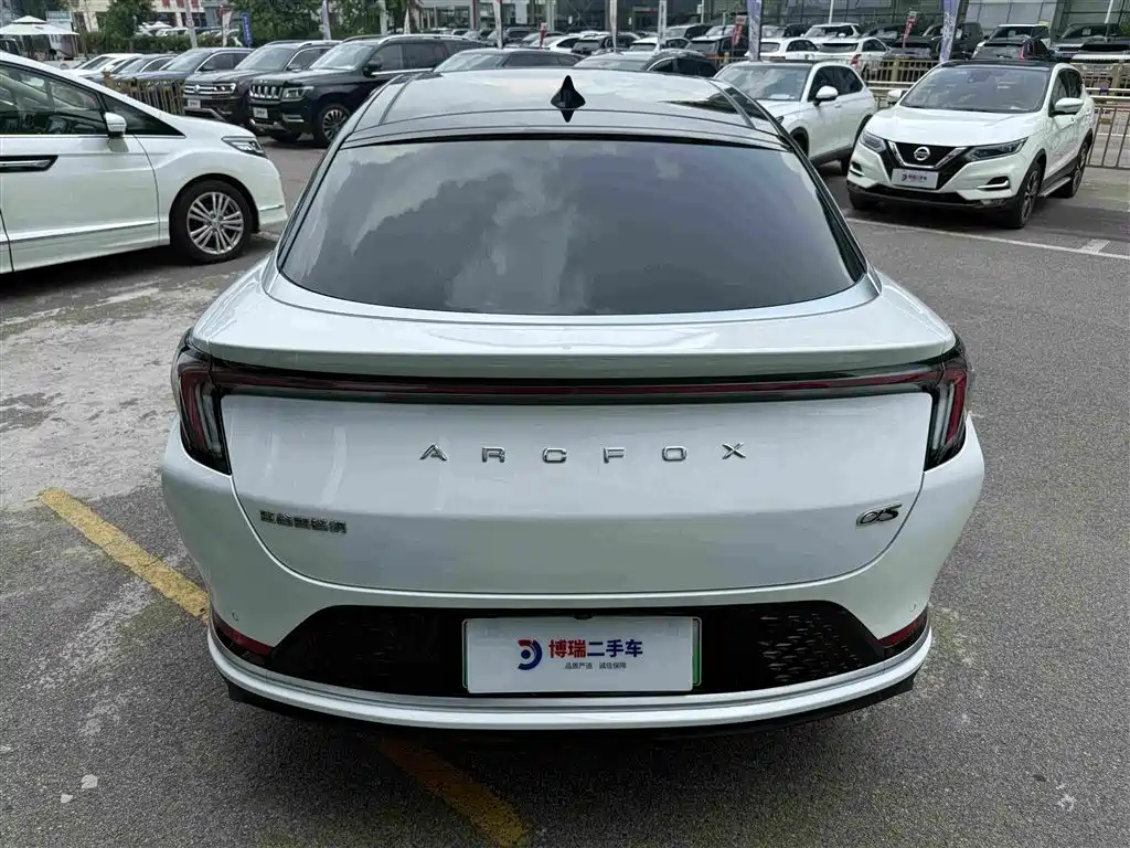 ARCFOX Alpha S — миниатюра 4